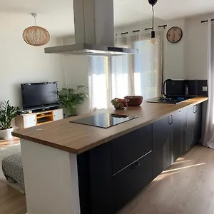 https://proche-du-centre-ville-avec-parking-priv-gratuit.fr-provencehotel.com